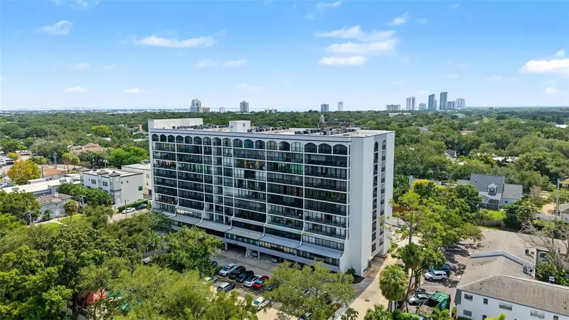 3211 W Swann Ave #203, FL