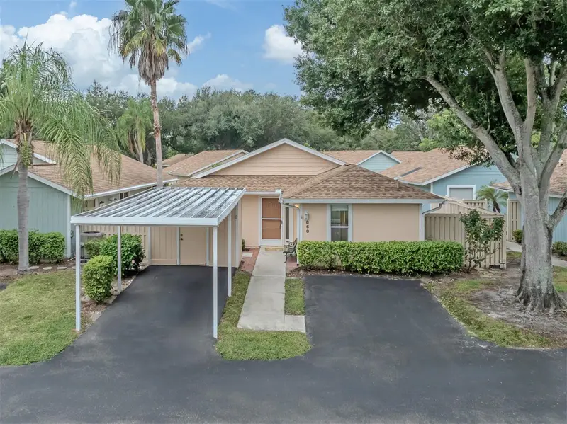 860 Chatham Dr #860, FL