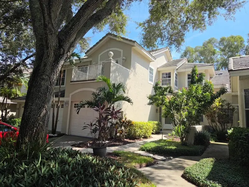 450 Date Palm Ct Ne, FL