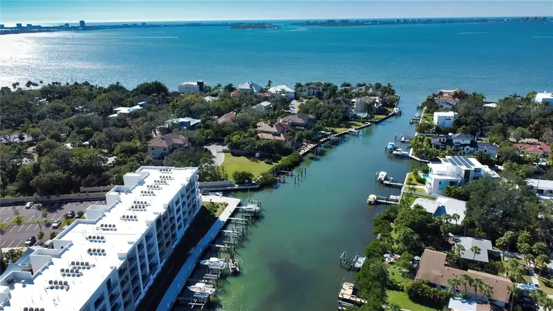 1703 N Tamiami Trl #203, FL