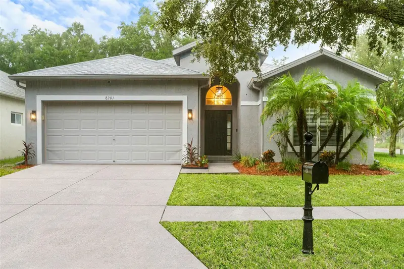 8201 Cypress Breeze Way, FL