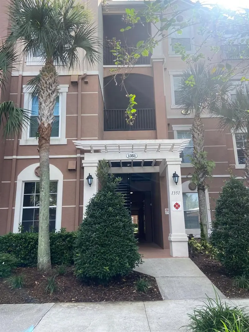 1351 Venezia Ct #304, FL