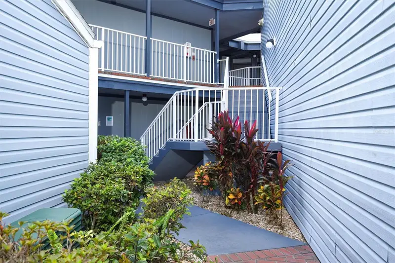 3823 Atrium Dr #U-7, FL