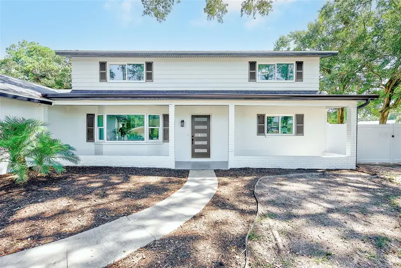 1595 Oak Ln, FL