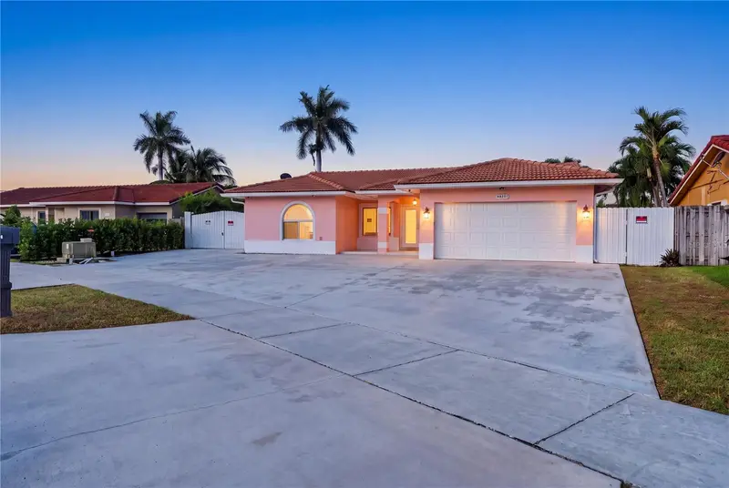 20134 Sw 131 Ct, FL