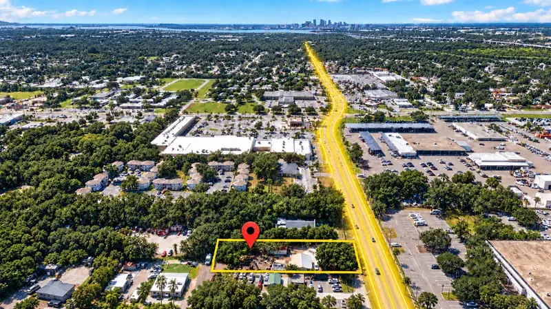 8021 Palm River Rd, FL