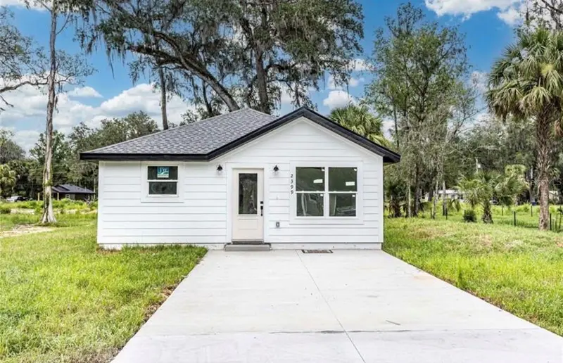 2399 Cr 423, FL