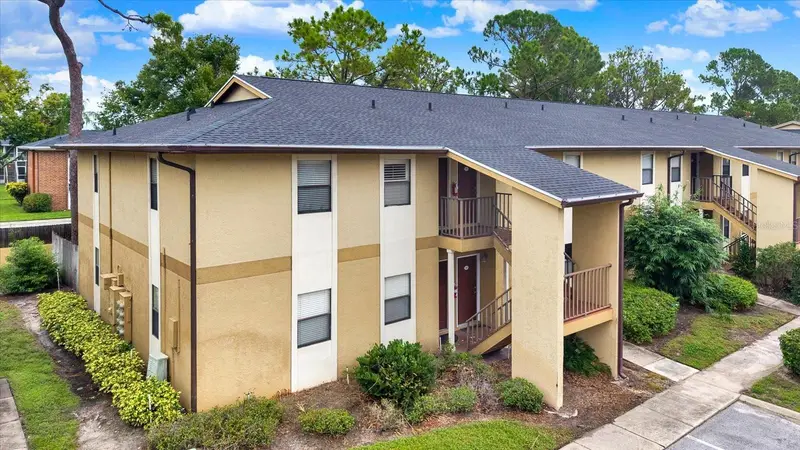 10199 Sailwinds Blvd S #202, FL