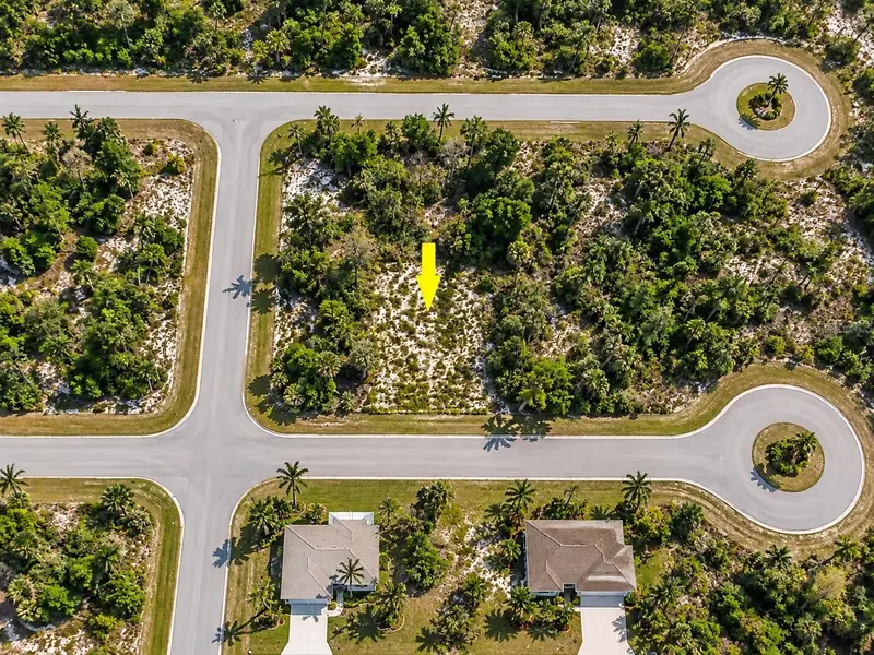 16 Polar Ct, FL