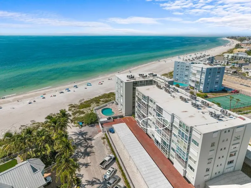 5200 Gulf Dr #406, FL