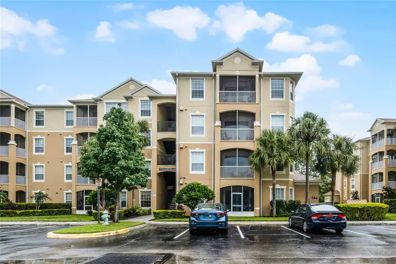 2778 Almaton Loop #401, FL
