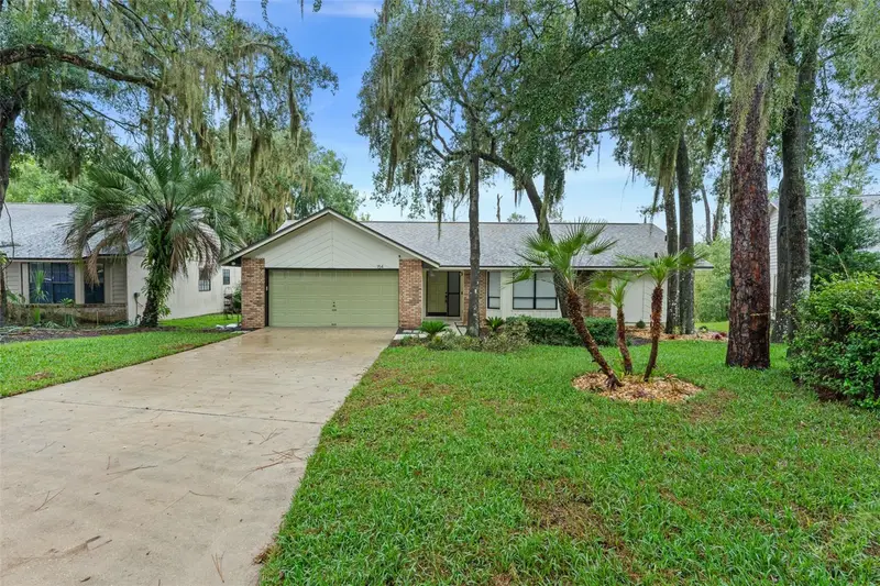 154 Citrus Tree Ln, FL