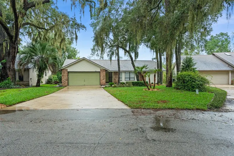 154 Citrus Tree Ln, FL