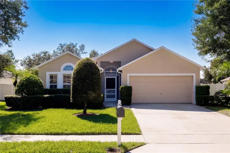 359 Velveteen Pl, FL