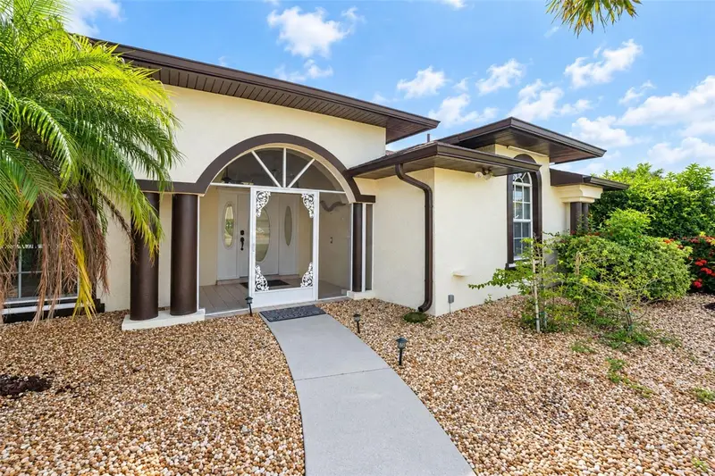 25179 Campos Dr, FL