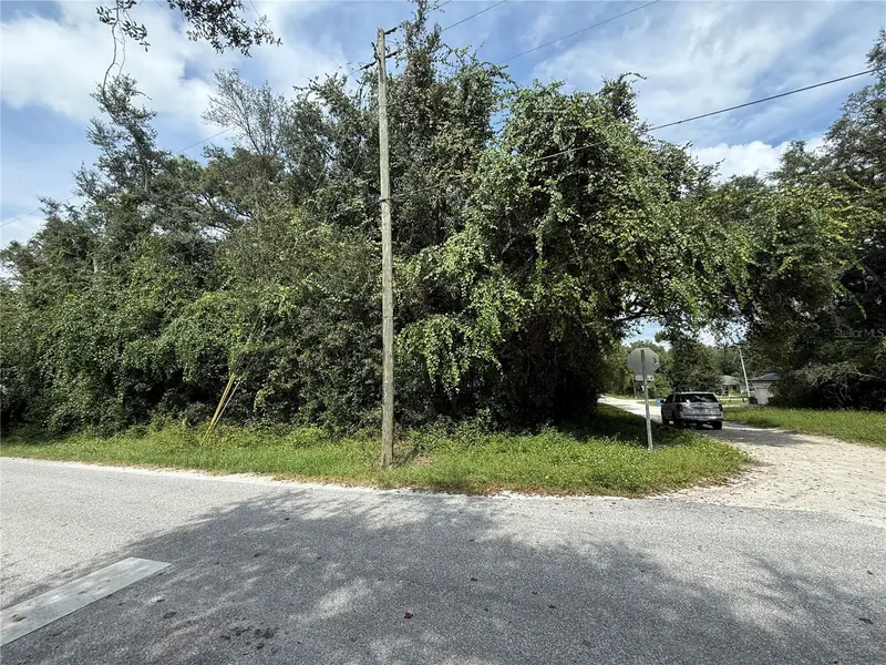 10th St, FL
