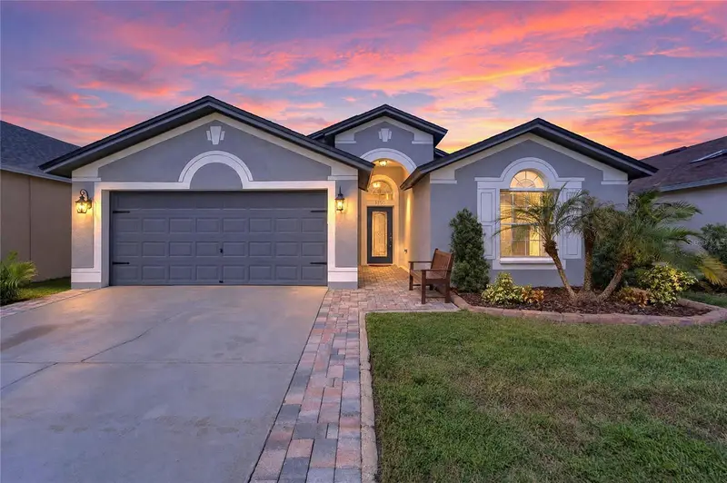 1750 Leybourne Loop, FL