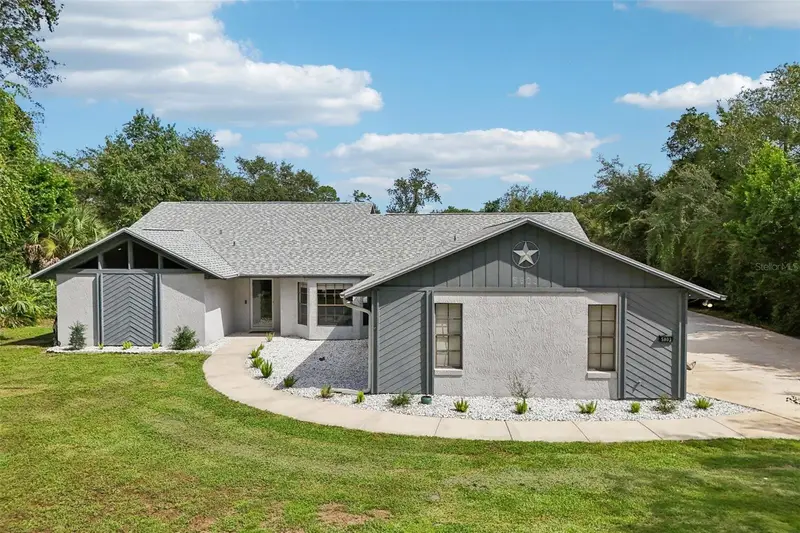 5803 Spruce Creek Woods Dr, FL
