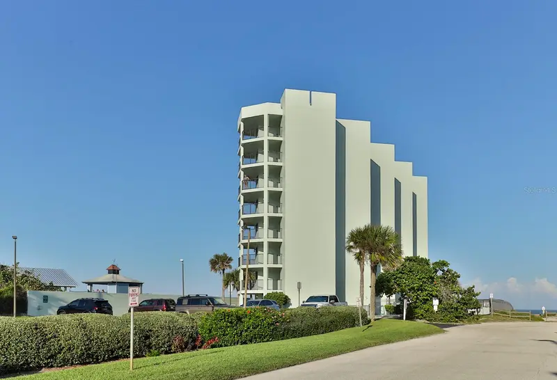 3405 S Atlantic Ave #201, FL