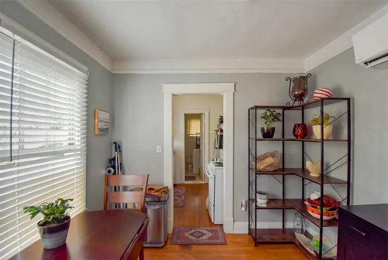 940 Bradshaw Ter, FL