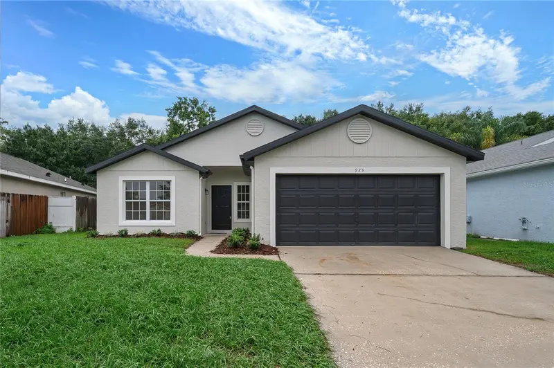 939 Ponderosa Pine Ct, FL