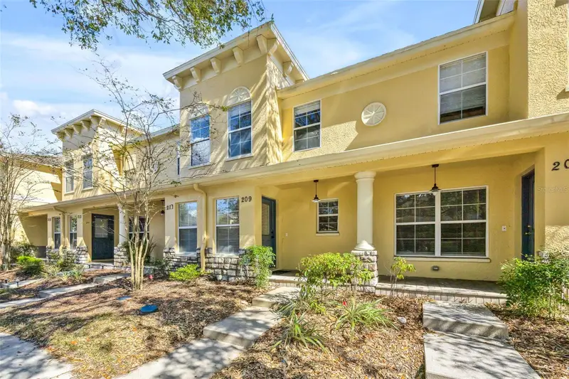 209 Draw Bridge Ln, FL