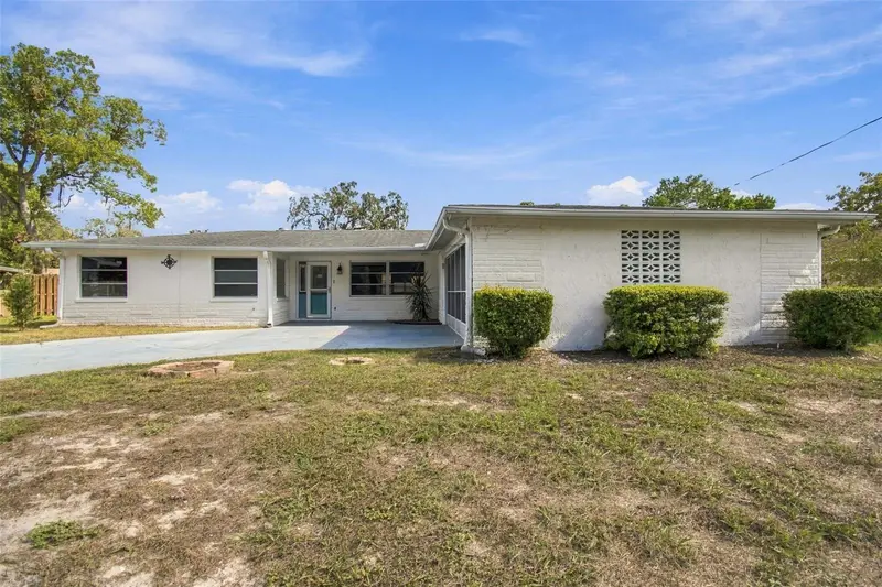 7400 Hiawatha Pkwy, FL