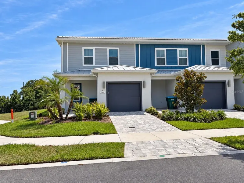 7904 Spectrum Dr, FL