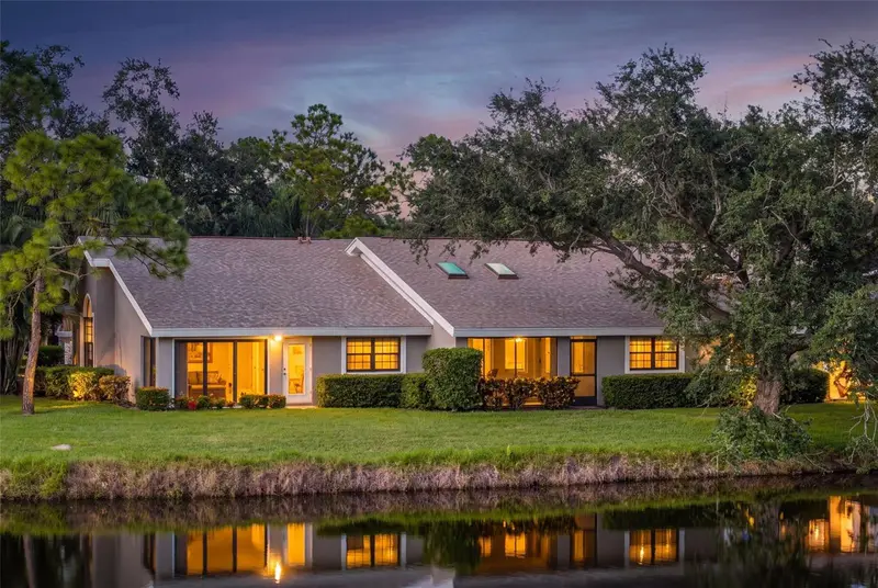 5472 Hampstead Heath #16, FL