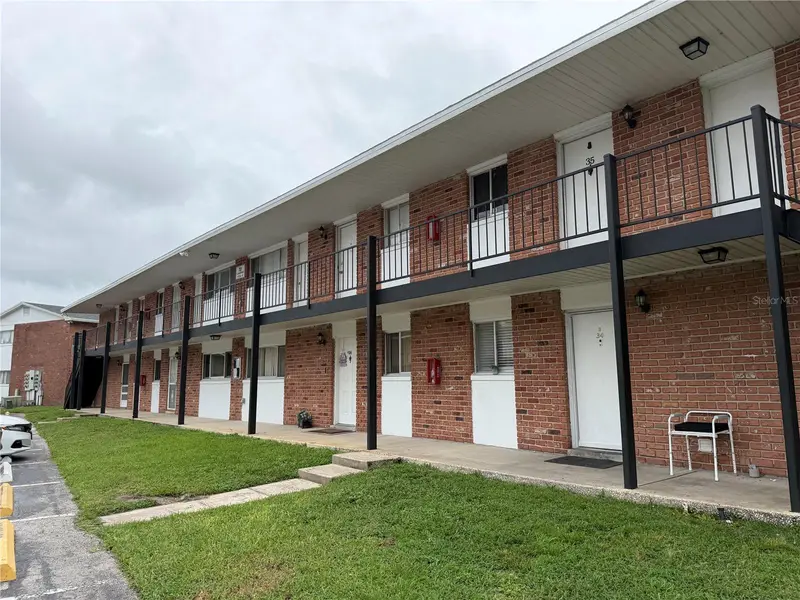 781 W Lancaster Rd #B37, FL