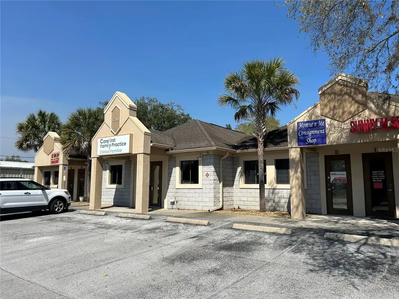 12301 Se Us Highway 441 #D, FL