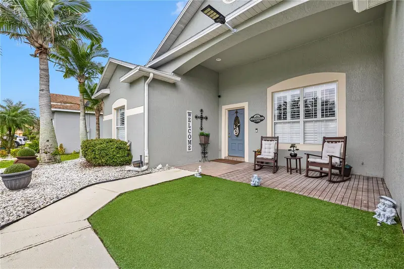 255 Strathmore Cir, FL
