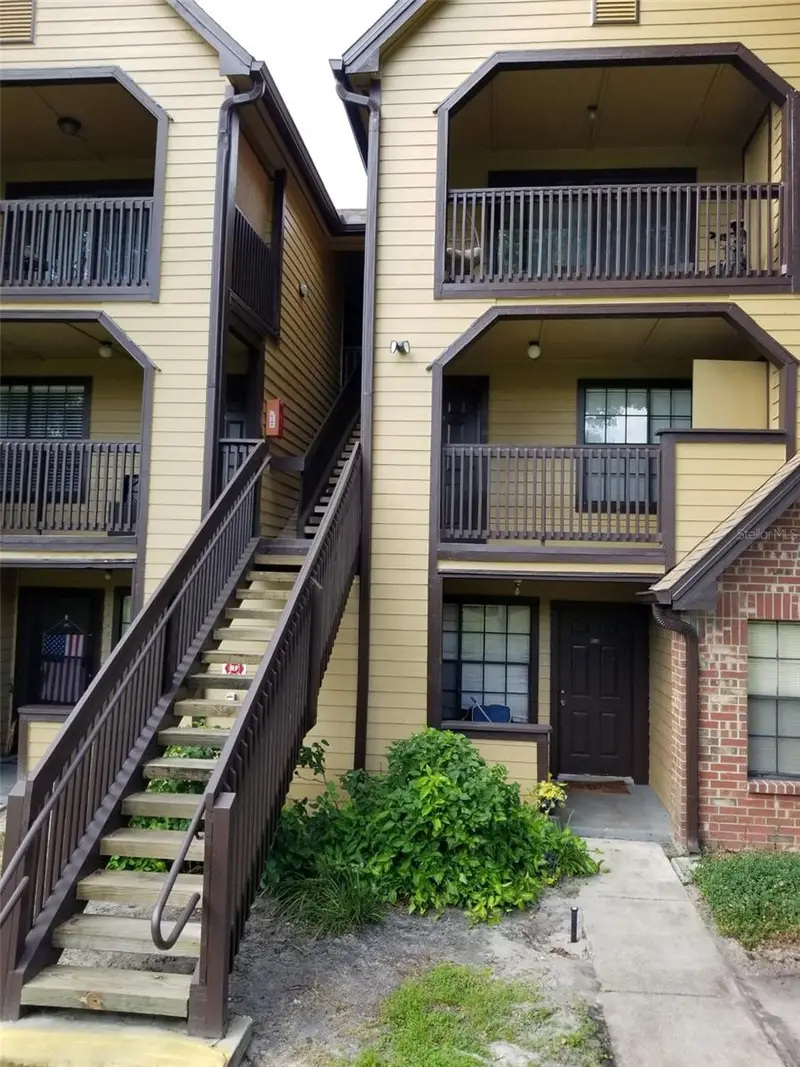 420 Forestway Cir #207, FL