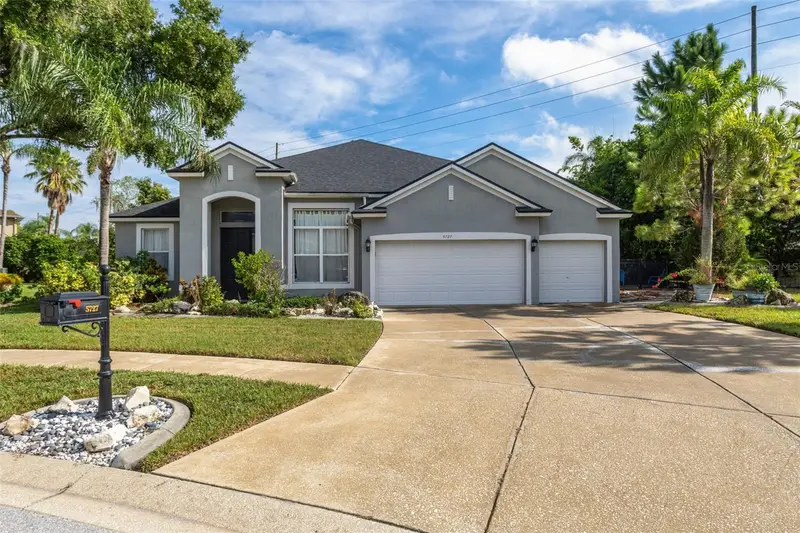 5727 Golden Owl Loop, FL