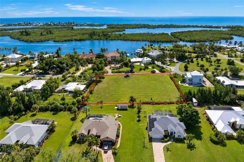 220 Green Dolphin Dr, FL