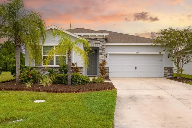 13715 Woodbridge Ter, FL