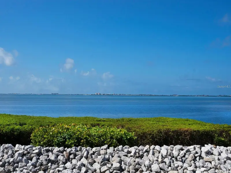 4533 Bay Club Dr, FL