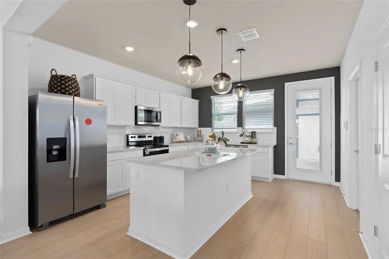 4556 Orchard View Aly, FL