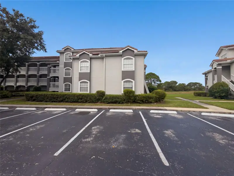 13838 Fairway Island Dr #1411, FL