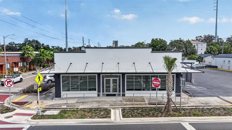 231 N Grove St, FL