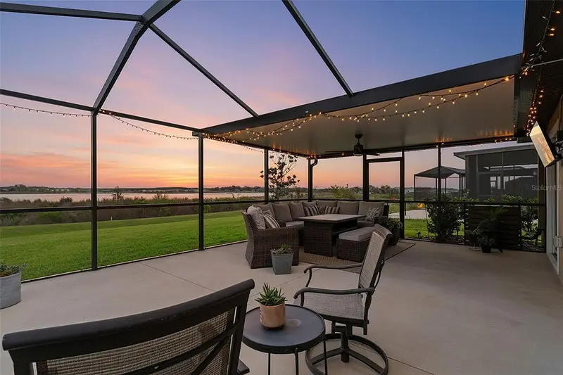 31713 Sun Kettle Loop, FL