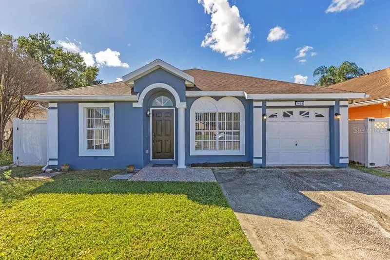 7422 Hollow Ridge Cir, FL
