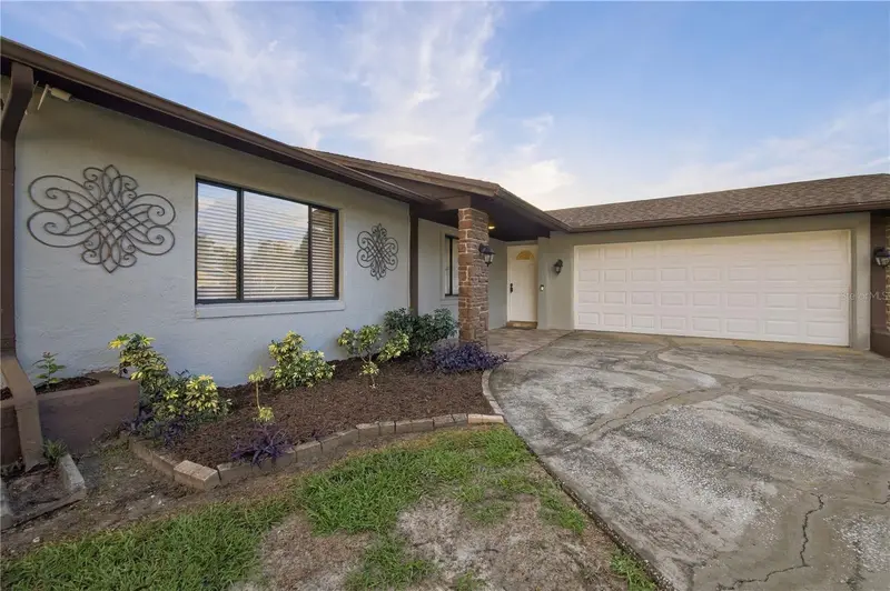 3628 Coppertree Cir, FL