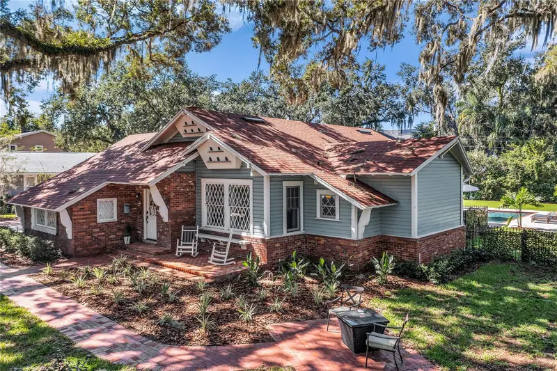 234 N Lakeview Ave, FL