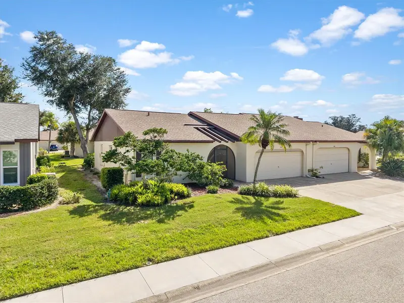602 Dogwood Ave, FL