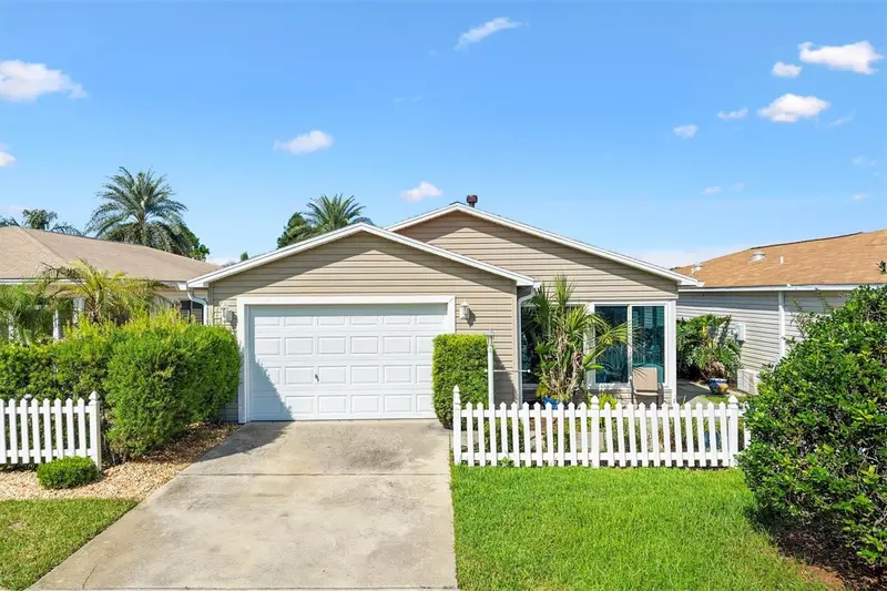 2379 Baton Pl, FL