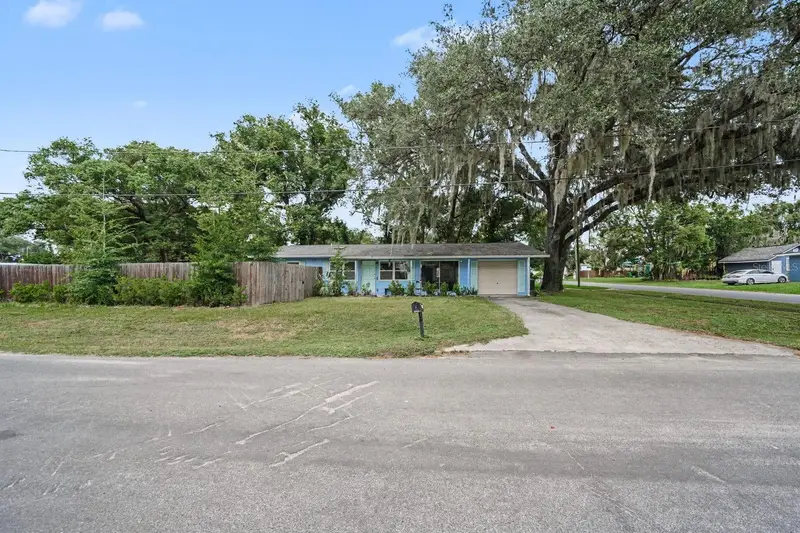 38119 7th Ave, FL