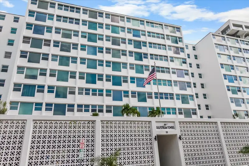 33 S Gulfstream Ave #307, FL