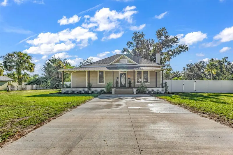 113 S Pasco Ave, FL
