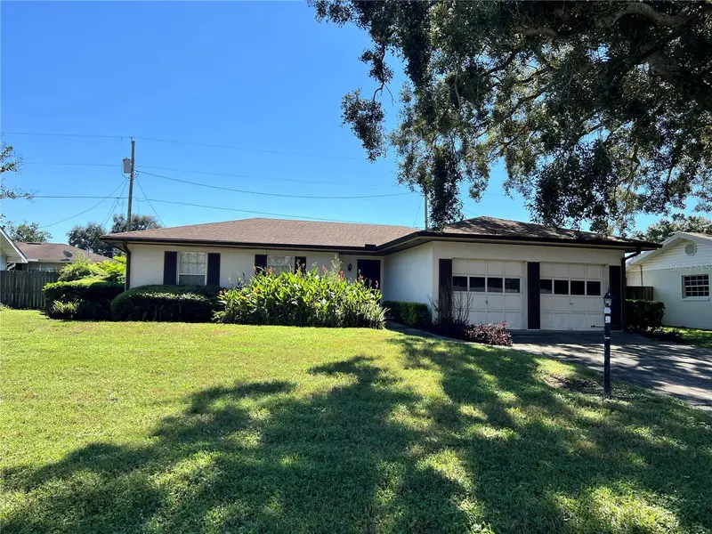 125 Whittier Ln, FL